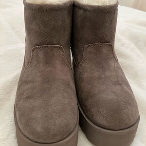 Gray platform boots size 8